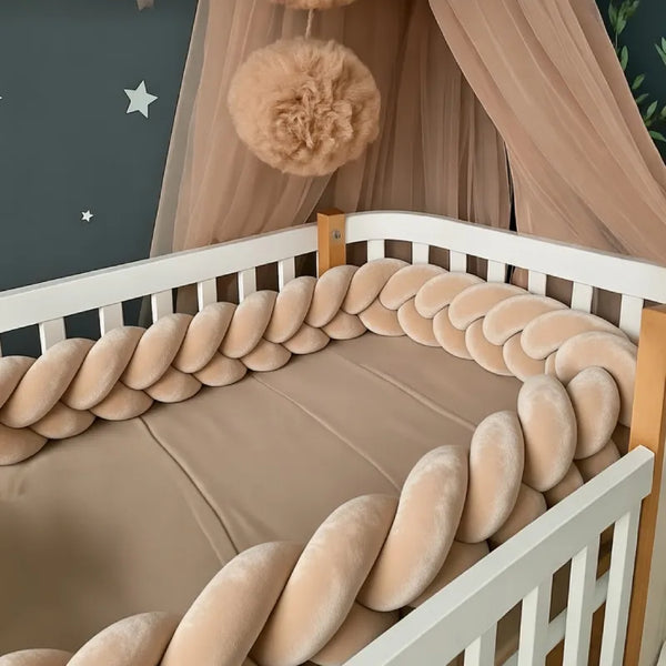 Tour de lit bébé