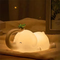 🐘 Veilleuse Bébé Éléphant – Lampe LED Tactile pour des Nuits Sereines